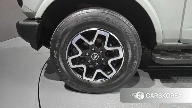 Ford Bronco 6th Generation id 4996671 из Кореи 26