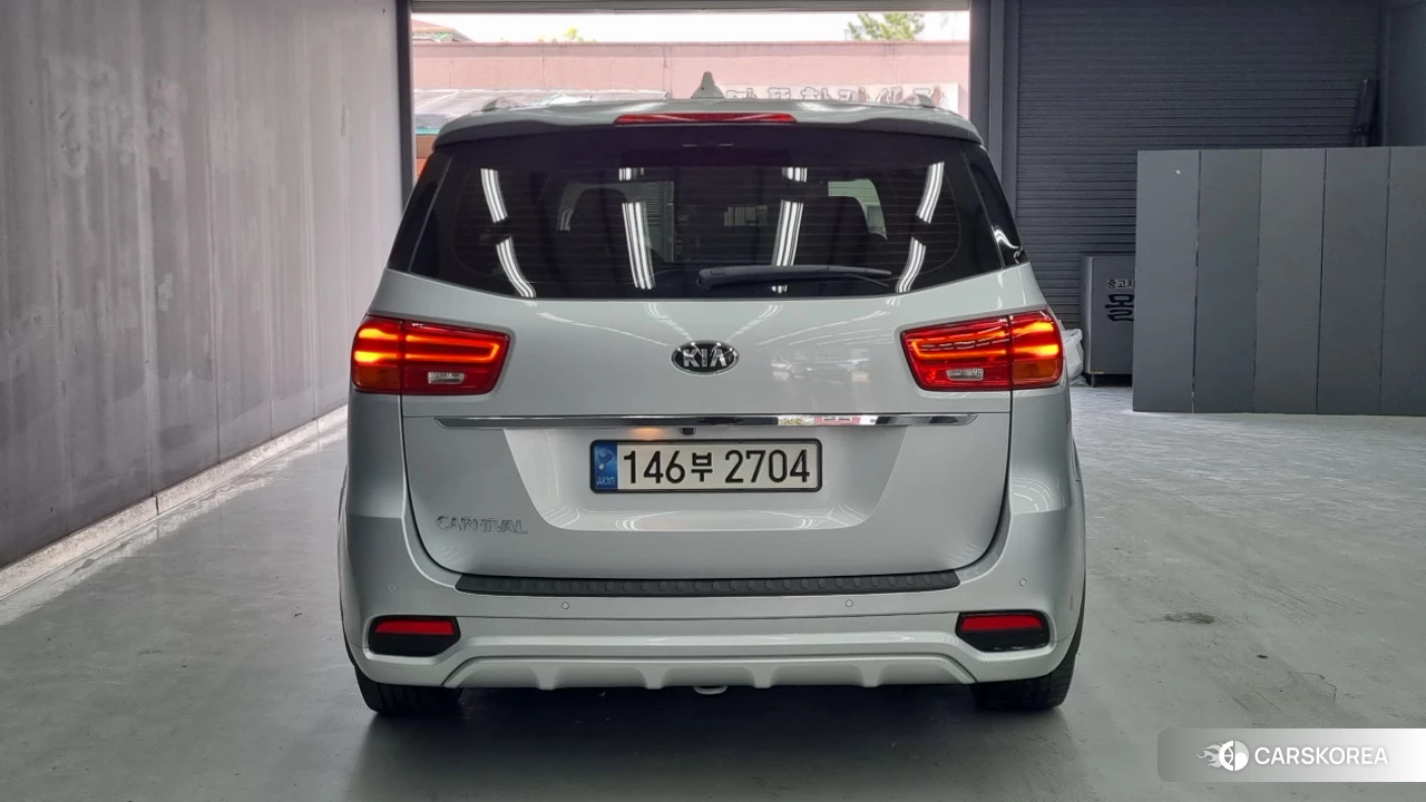 Kia The New Carnival id 4987905 из Кореи 12