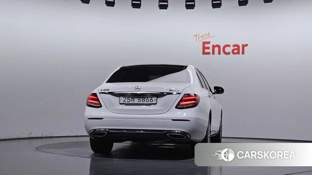 Mercedes-Benz E-Class W213 id 5013658 из Кореи 27