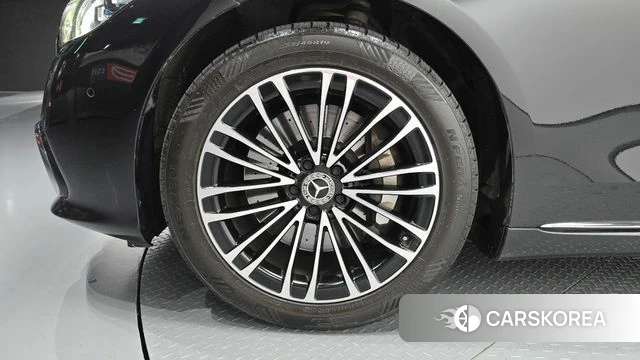 Mercedes-Benz S-Class W223 id 4935492 из Кореи 24