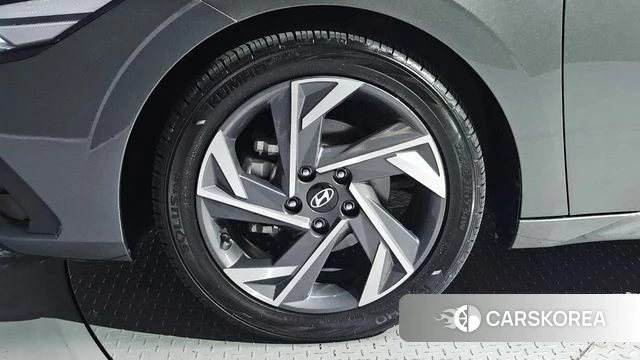 Hyundai The New Avante (CN7) id 4735153 из Кореи 25