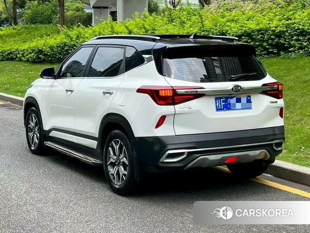 Kia KX3 2021 Белый из Китая, фото 4