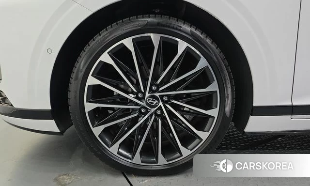 Hyundai Grandeur Hybrid (GN7) id 4957637 из Кореи 32