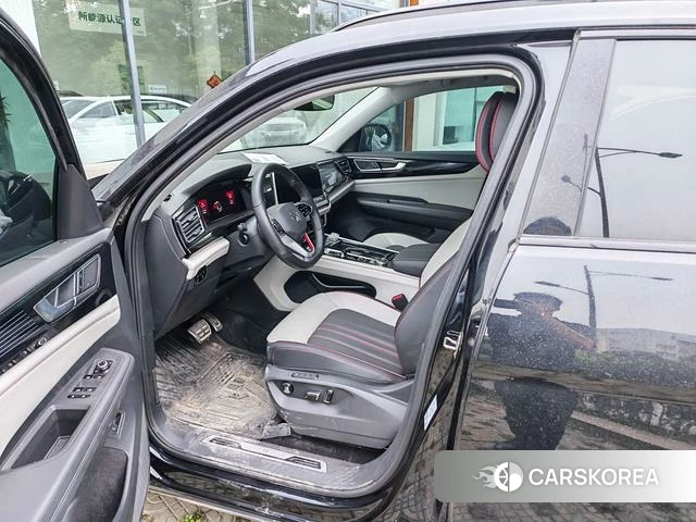 Volkswagen Teramont 2024 Черный из Китая, фото 4