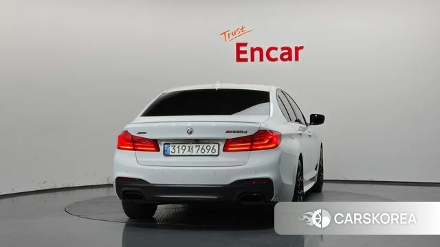 BMW 5 Series (G30) id 5018729 из Кореи 26