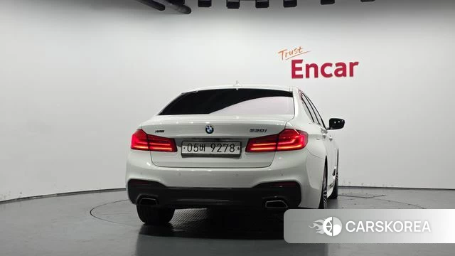 BMW 5 Series (G30) id 4943831 из Кореи 14
