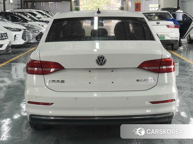 Volkswagen Lavida 2021 Белый из Китая, фото 4