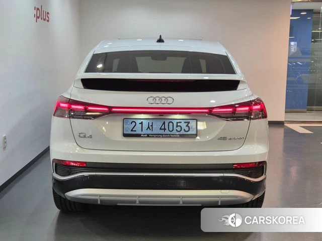 Audi Q4 e-Tron (F4) id 4979962 из Кореи 14