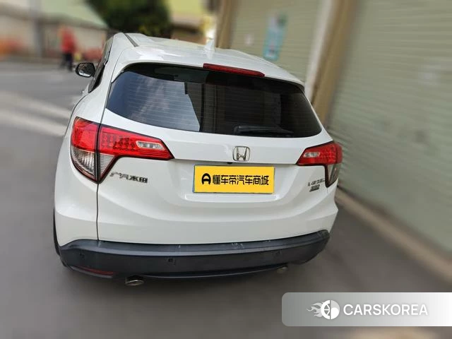 Honda Vezel 2021 Белый из Китая, фото 4