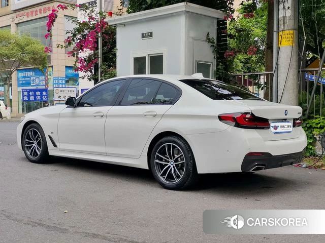 BMW 5 series 2022 Белый из Китая, фото 4