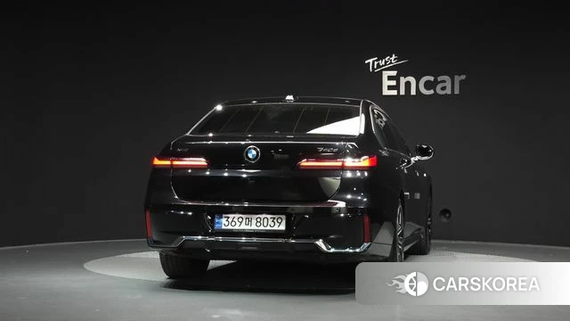 BMW 7 Series (G70) id 5021528 из Кореи 27
