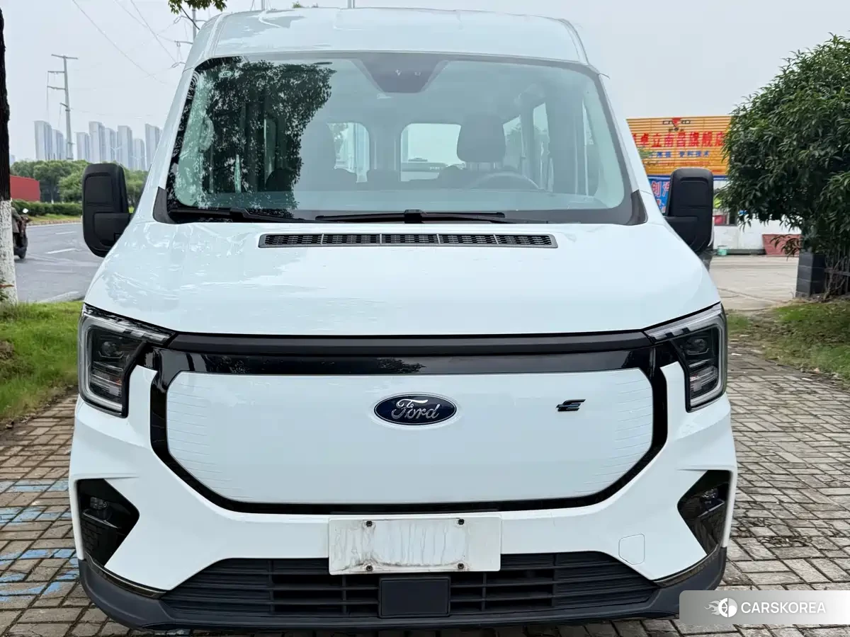 Ford Transit 2023 Белый из Китая, фото 6