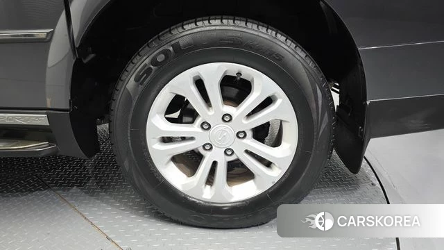 Ssangyong The New Korando Sports id 4998943 из Кореи 25