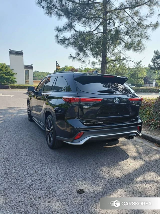 Toyota Crown 2021 Черный из Китая, фото 4