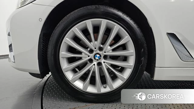 BMW 5 Series (G30) id 5017619 из Кореи 29