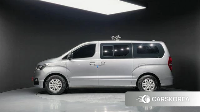 Hyundai The New Grand Starex id 4677219 из Кореи 26