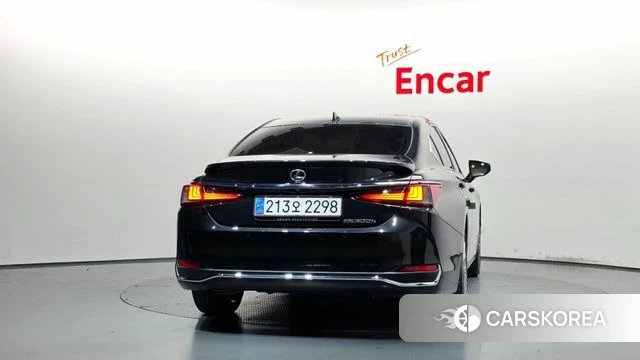 Lexus ES300h 7th generation id 5039496 из Кореи 29