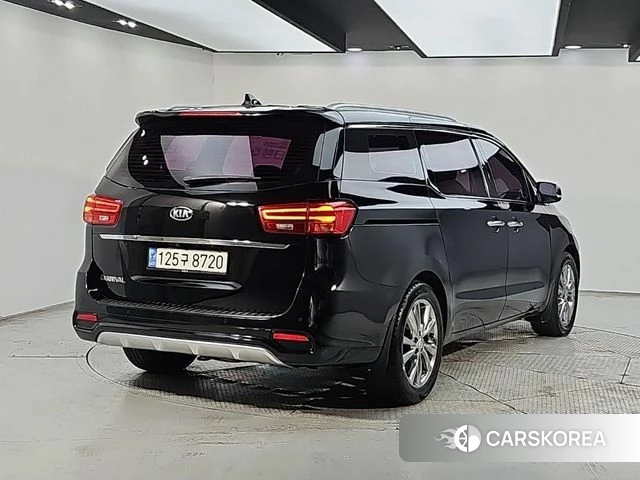 Kia The New Carnival id 4998759 из Кореи 11
