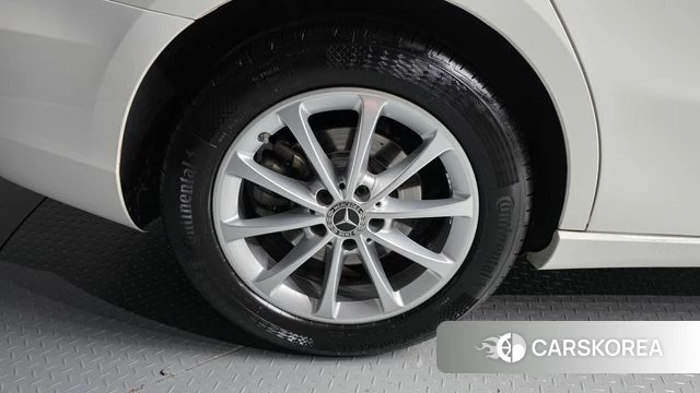 Mercedes-Benz A-Class W177 id 4992869 из Кореи 24