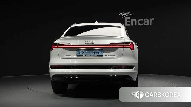 Audi e-Tron id 4921622 из Кореи 14