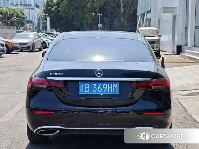 Mercedes-Benz E-Class 2022 Черный из Китая, фото 4