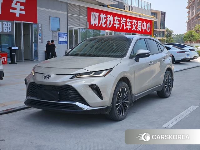 Toyota Venza 2023 Серебристо-серый из Китая, фото 4