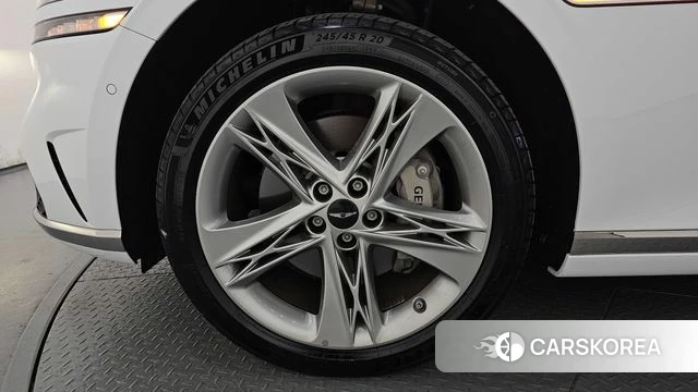 Genesis G90 (RS4) id 4922185 из Кореи 31