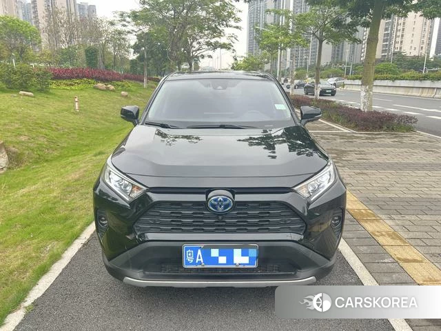 Toyota RAV4 2023 Черный из Китая, фото 4