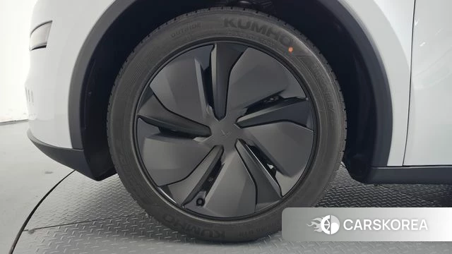 Tesla Model Y id 4984786 из Кореи 31