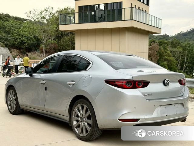 Mazda 3 2021 Серебристо-серый из Китая, фото 4