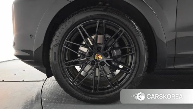 Porsche Cayenne (PO536) id 4941512 из Кореи 33