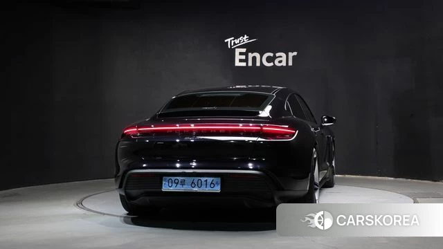 Porsche Taycan id 5016393 из Кореи 25