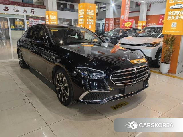Mercedes-Benz E-Class 2023 Черный из Китая, фото 4