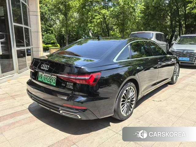 Audi A6L 2021 Черный из Китая, фото 4