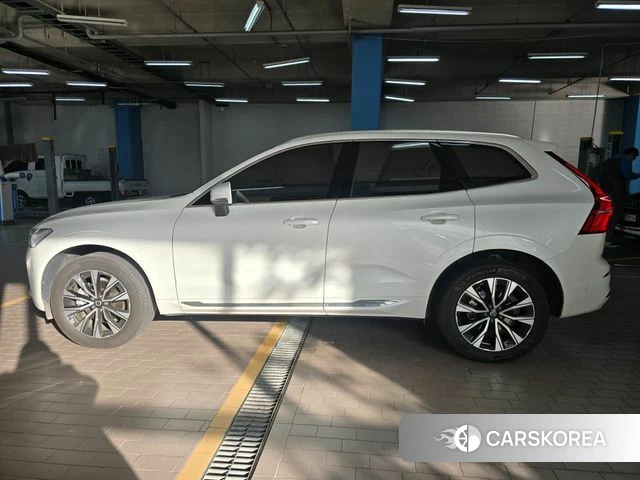 Volvo XC60 second Generation 2024 Белый из Кореи, фото 4