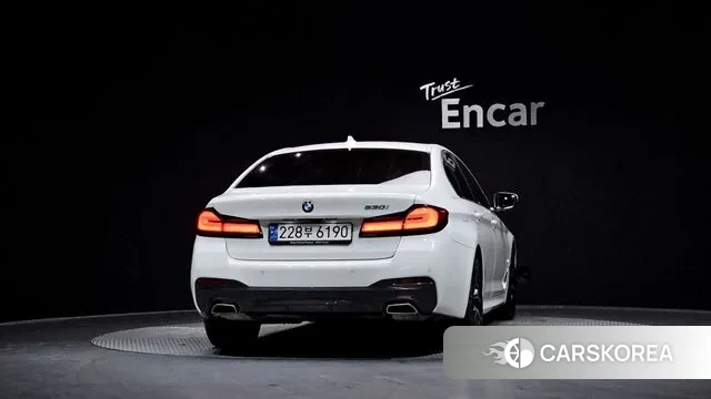 BMW 5 Series (G30) id 3639426 из Кореи 14