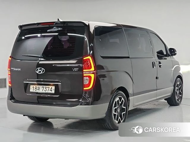 Hyundai The New Grand Starex id 5048630 из Кореи 12