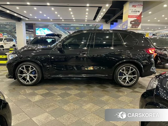 BMW X5 2021 Черный из Китая, фото 4