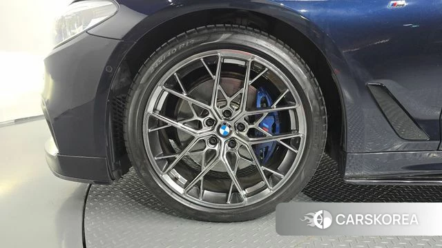 BMW 5 Series (G30) id 5041729 из Кореи 25