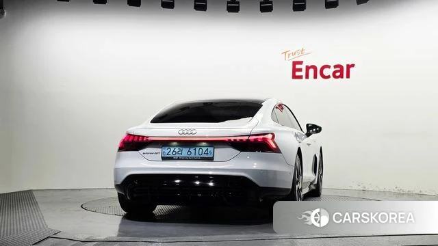 Audi e-Tron GT id 4992075 из Кореи 14