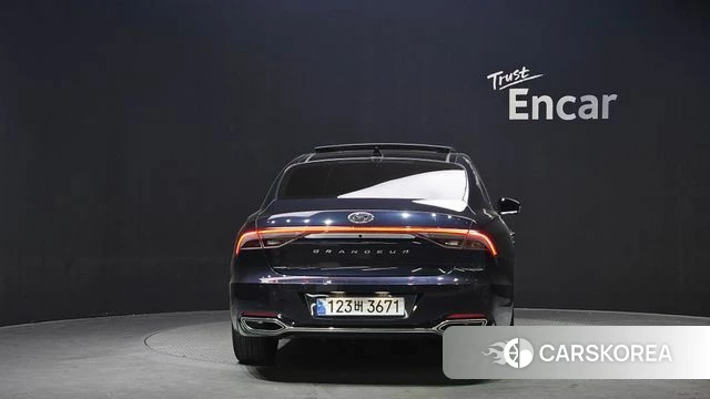 Hyundai The New Grandeur IG id 4195513 из Кореи 26