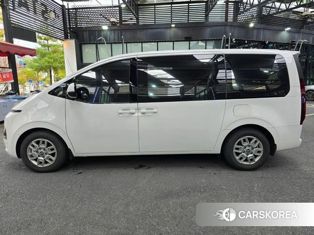 Hyundai Staria id 5026150 из Кореи 14