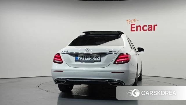 Mercedes-Benz E-Class W213 id 4967643 из Кореи 24