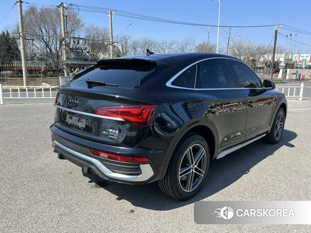 Audi Q5L 2021 Черный из Китая, фото 4