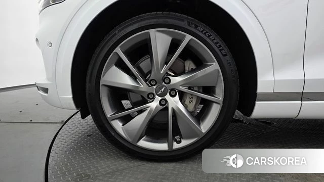 Genesis GV70 id 4981377 из Кореи 33