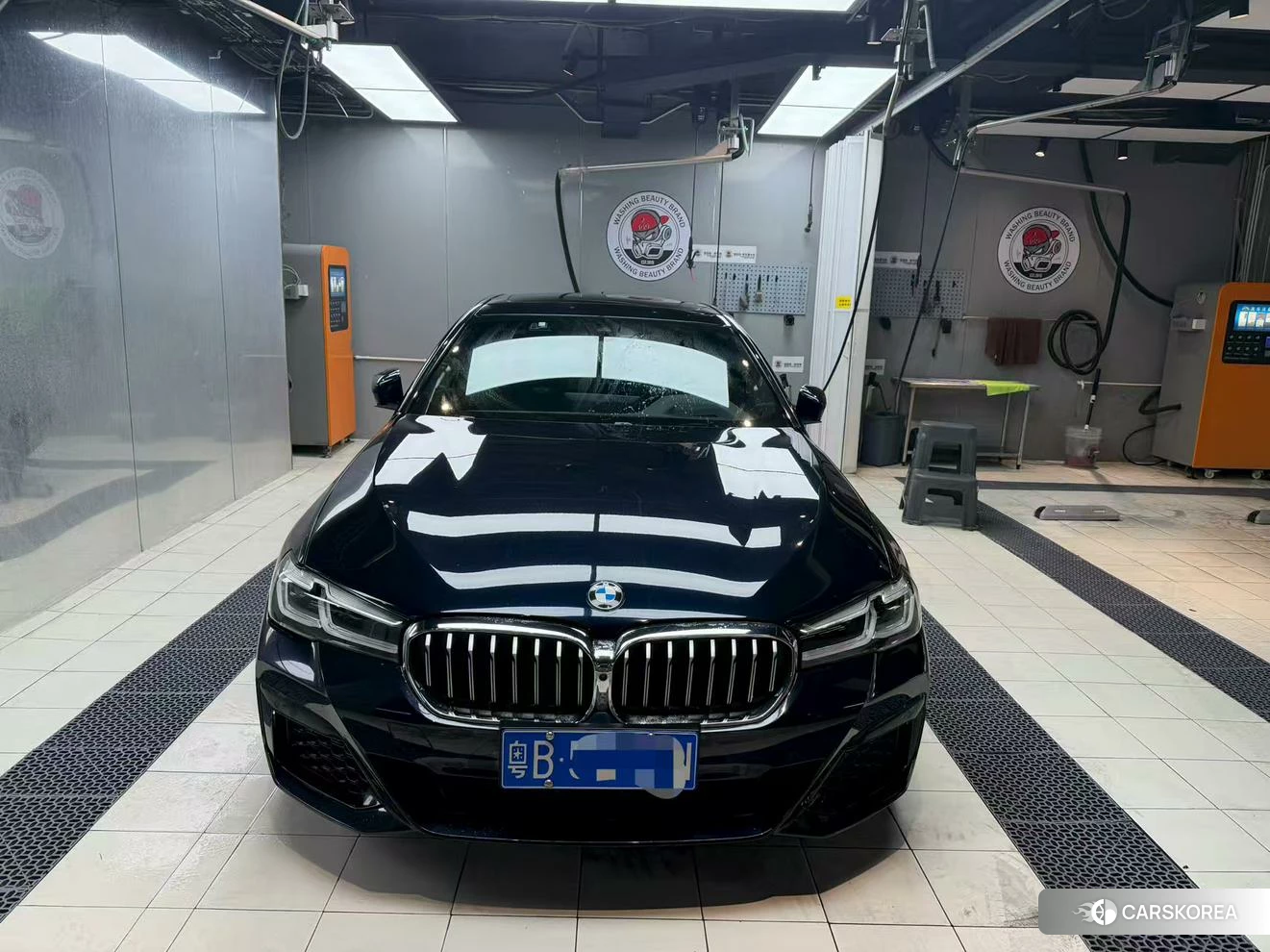 BMW 5 series 2021 Черный из Китая, фото 4