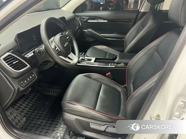 Kia Seltos 2023 Белый из Китая, фото 6