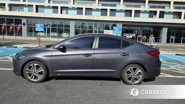 Hyundai Avante AD id 5000820 из Кореи 13
