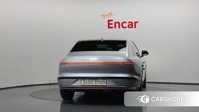 Hyundai Grandeur (GN7) id 5021395 из Кореи 14