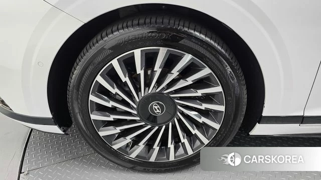 Hyundai Grandeur Hybrid (GN7) id 5011879 из Кореи 31